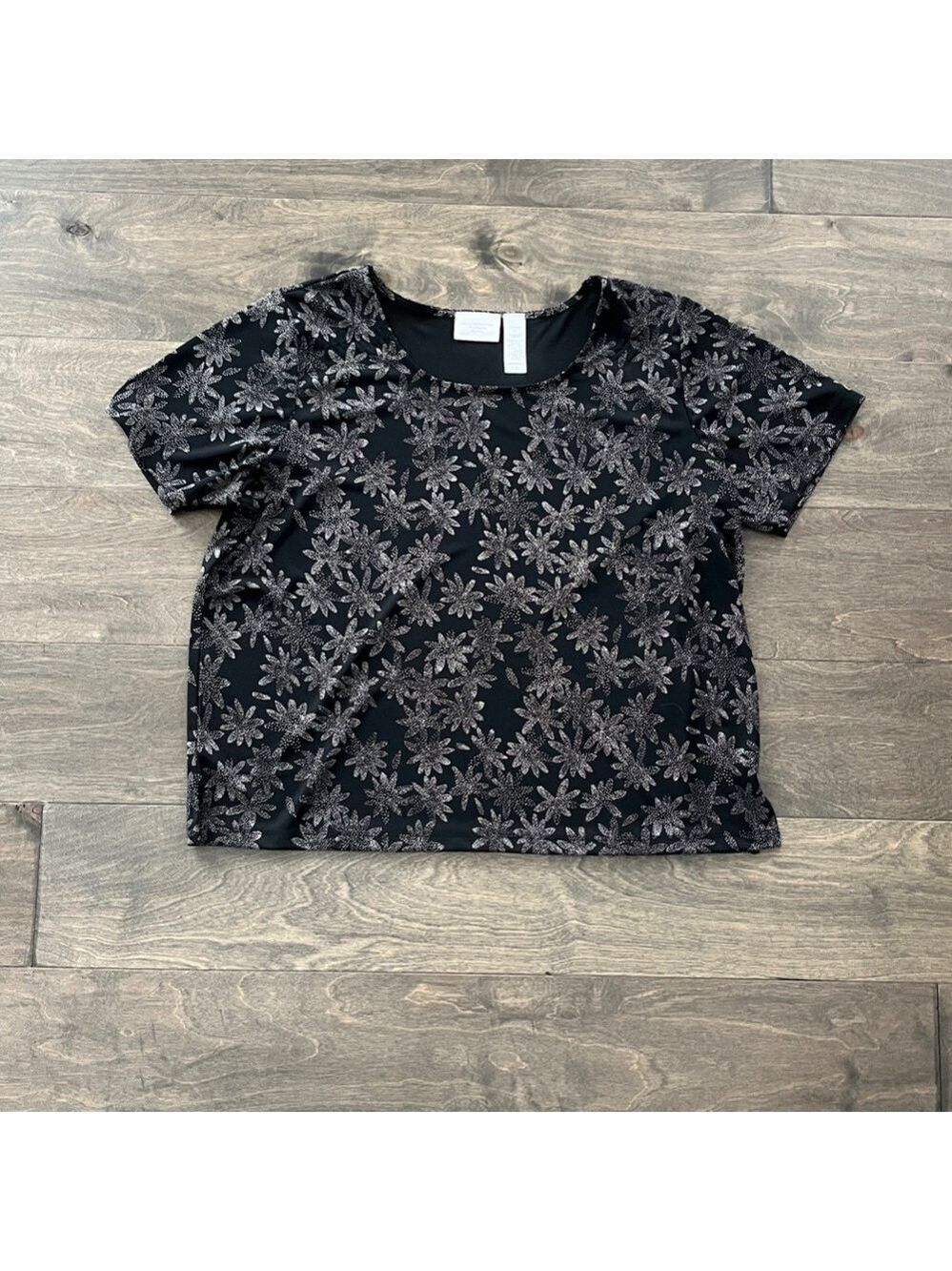 Liz Claiborne Woman Shirt Black with Dot Flower Pattern Petite (SIZE 2)